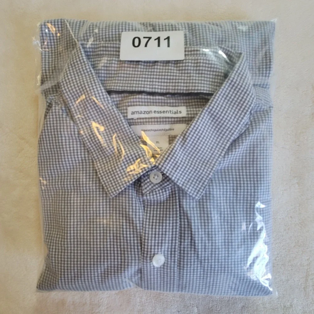 Amazon Essentials Button Down Shirt Mens XL Grey Gingham Regular Fit Cotton LS